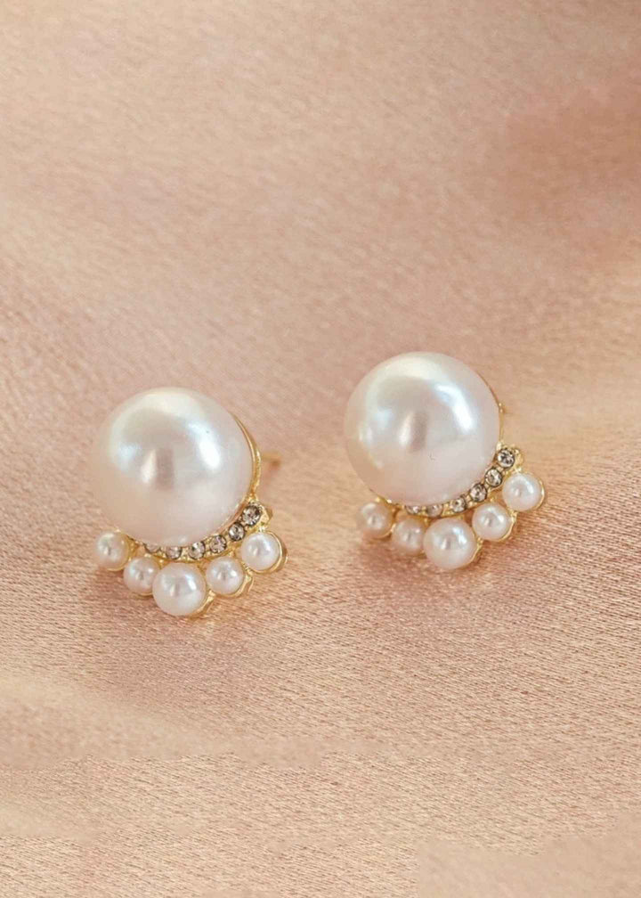 French Pearl Stud Earrings-PM-ER-51013-Pablo-Mode