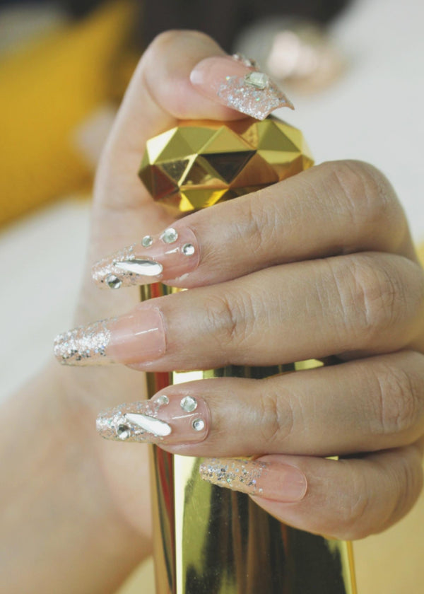 Diamond_Gleam_Press-On_Nails_Set_1-PM-FN-60057-Pablo-Mode