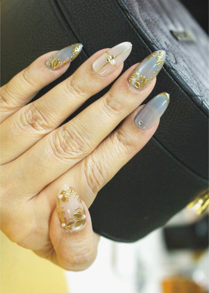 Embossed_Golden_Dreamland_Nail_Wraps_1-PM-FN-60055-Pablo-Mode