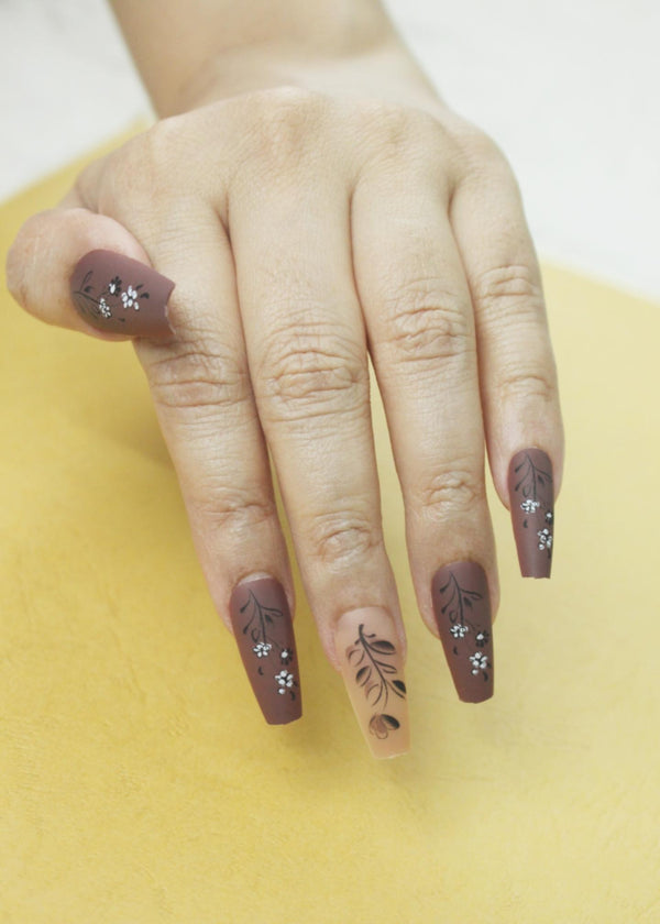 Floral_Mocha_Mousse_Mani_Set_1-PM-FN-60038-Pablo-Mode