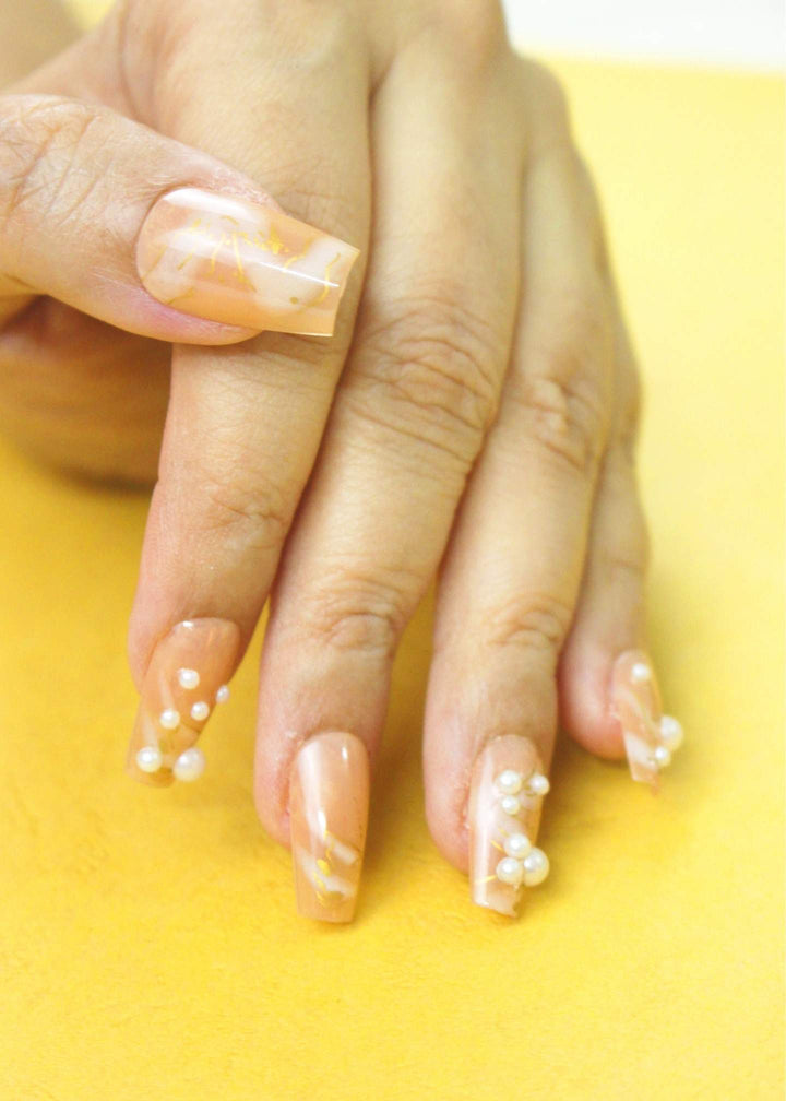 Gold_Silk_Pearl_Nail_Wraps_2-PM-FN-60056-Pablo-Mode