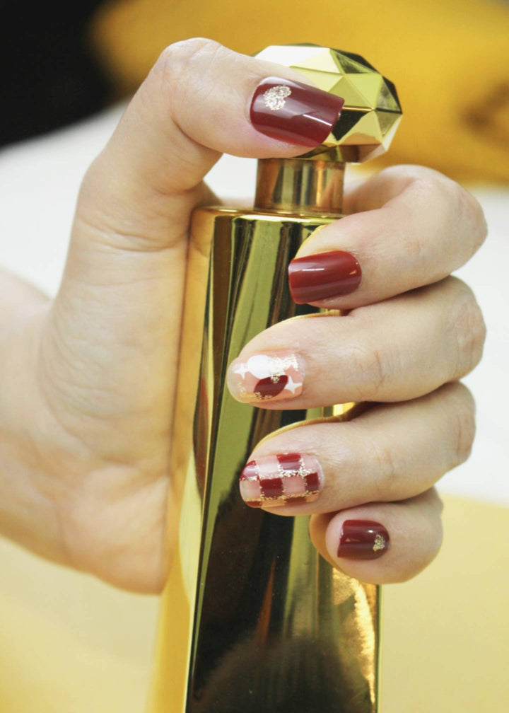 Red_Heart_checkerboard_Nails_1-PM-FN-60035-Pablo-Mode